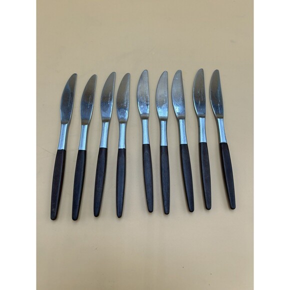 9 Piece Lot MCM Pyramid Stainless Wood Handle Flatware Dinner Butter Knife Canoe - Picture 1 of 4